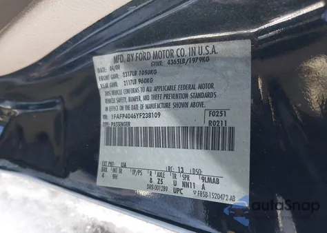 2000 Ford Mustang z USA, uszkodzony, nr VIN 1FAFP4046YF238109